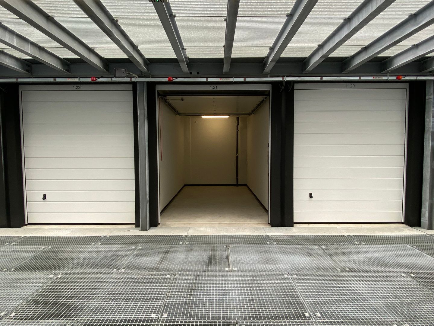 View photo 2 of James Wattstraat 12