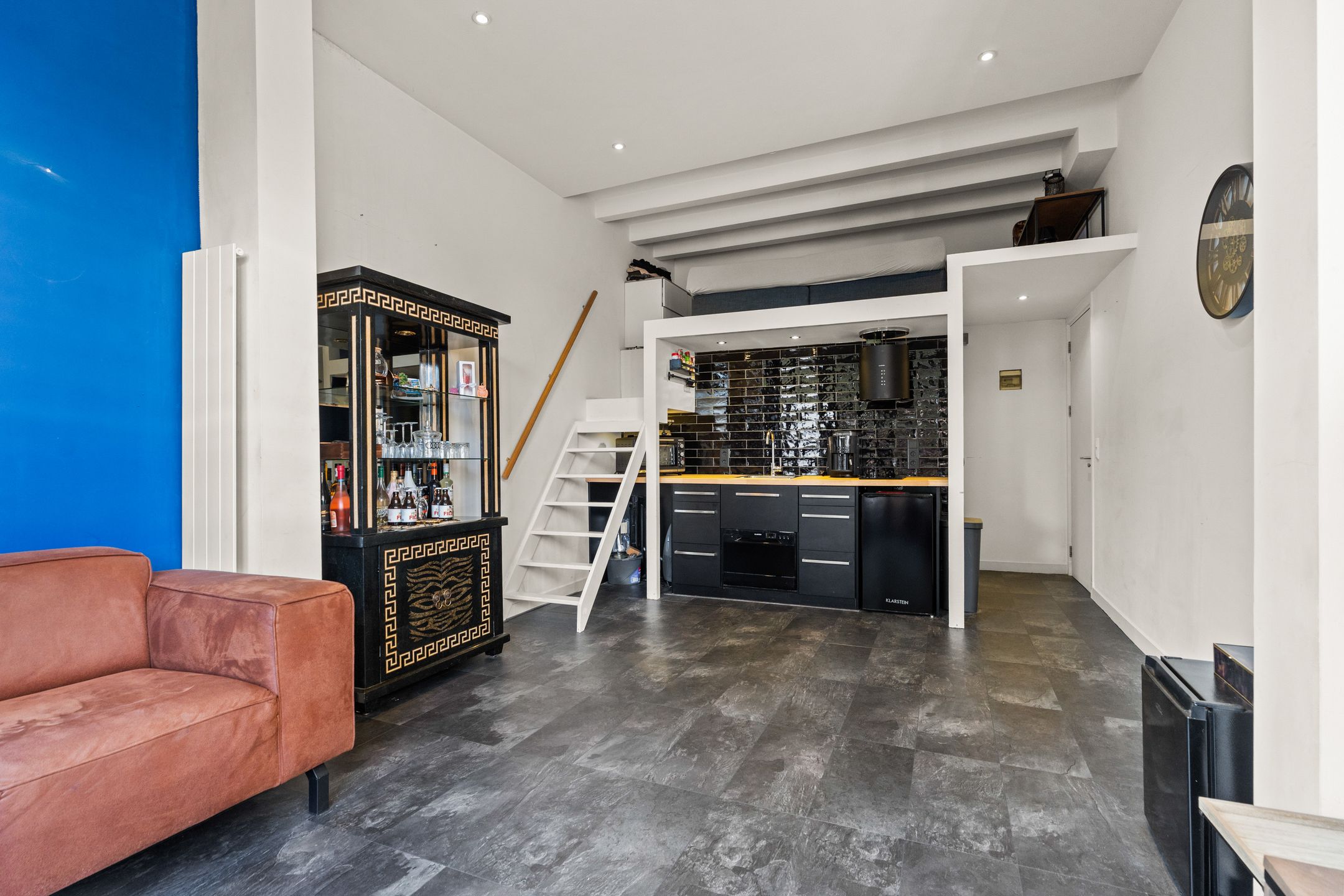 Photo 9 of Van Oldenbarneveldtstraat 11-B