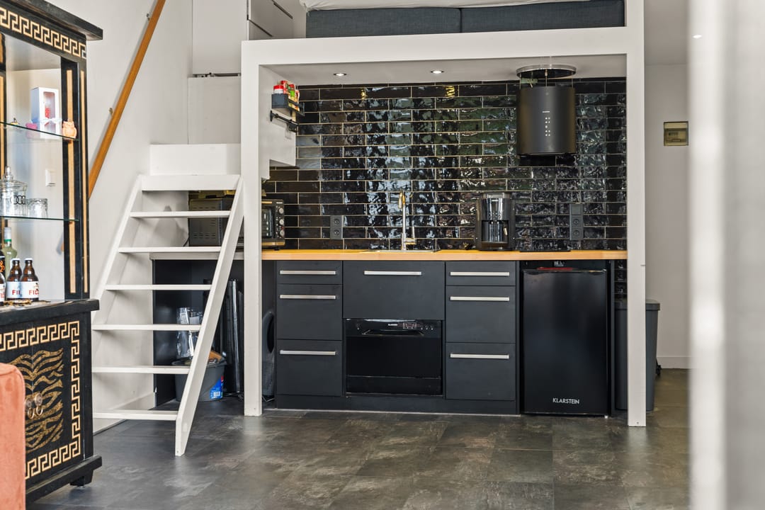 Photo 11 of Van Oldenbarneveldtstraat 11-B