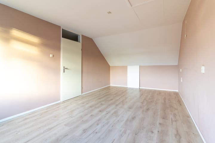 Foto 16 van Schilderskamp 7