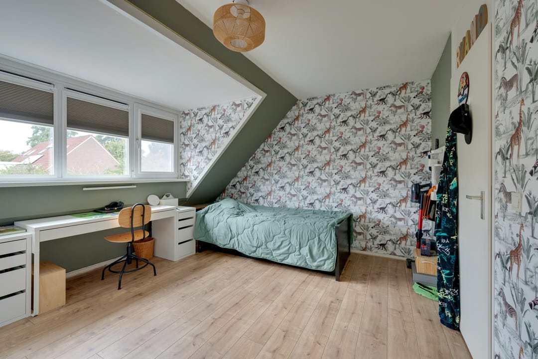 Photo 32 of Dovenetelstraat 5