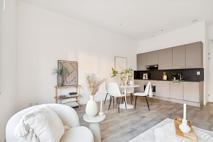 Foto 12 van San Marinostraat 11