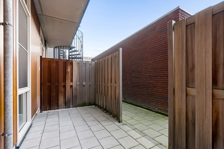 Foto 23 van San Marinostraat 11