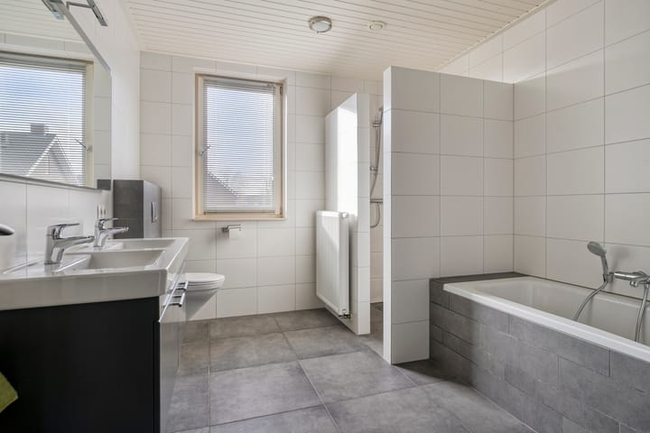 Foto 25 van Kerkweg 5-E