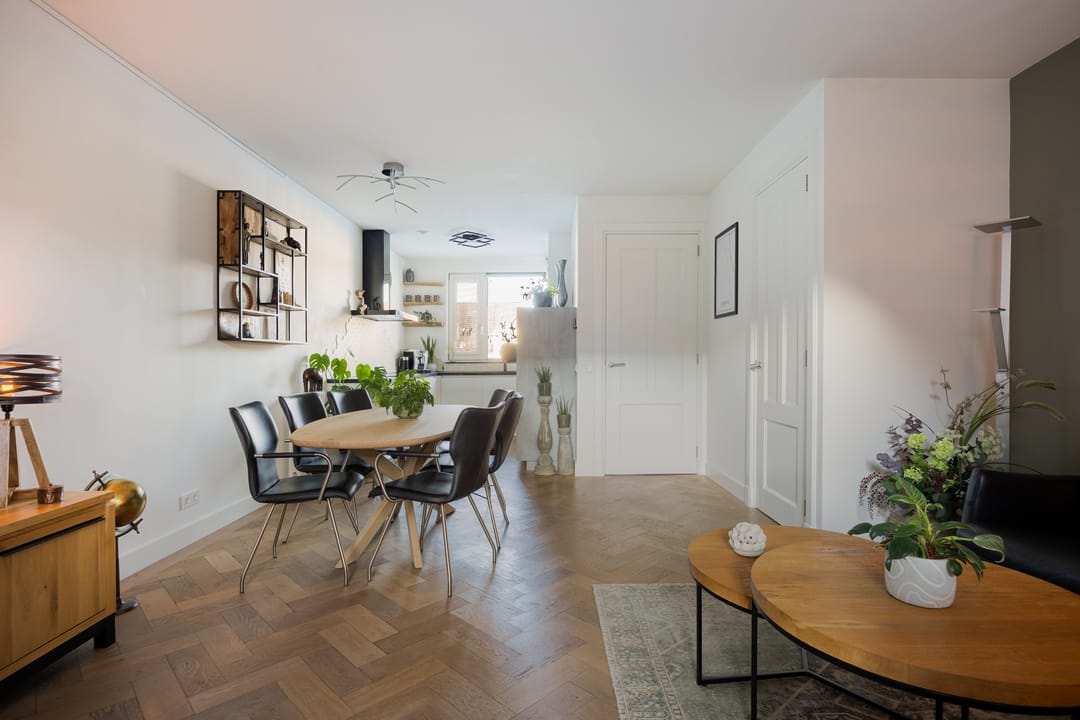 Photo 13 of Leostraat 83