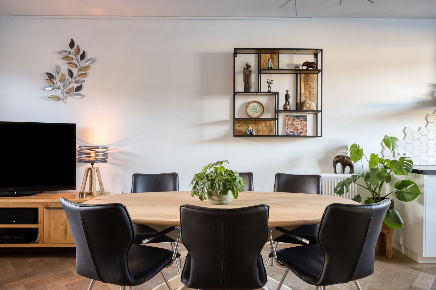 Photo 14 of Leostraat 83