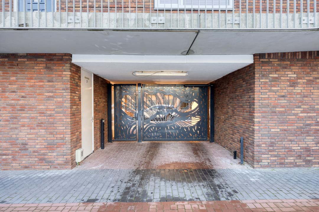 Photo 47 of Leostraat 83