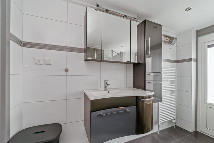 Foto 15 van van der Kest Wittensstraat 4