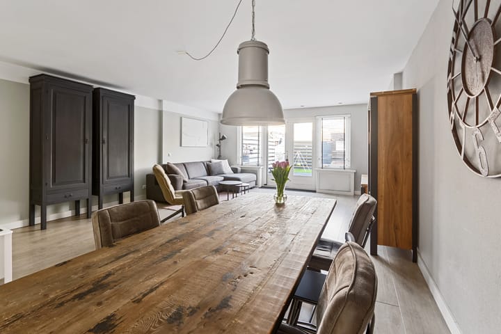 Photo 5 of Oosterstraat 24