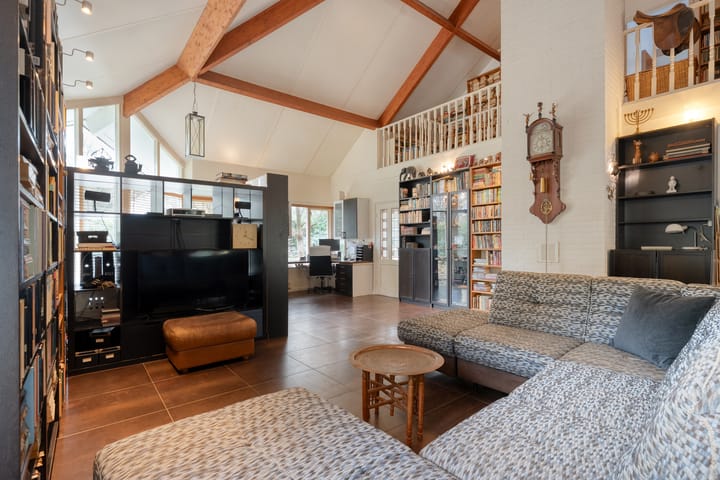 Foto 6 van Titanialaan 5