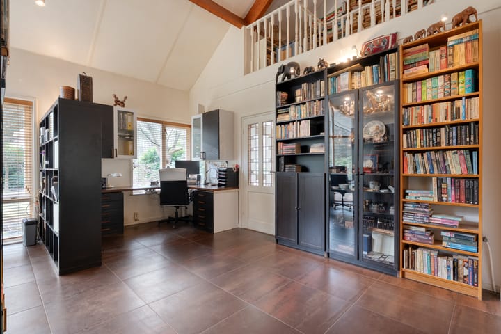 Foto 7 van Titanialaan 5