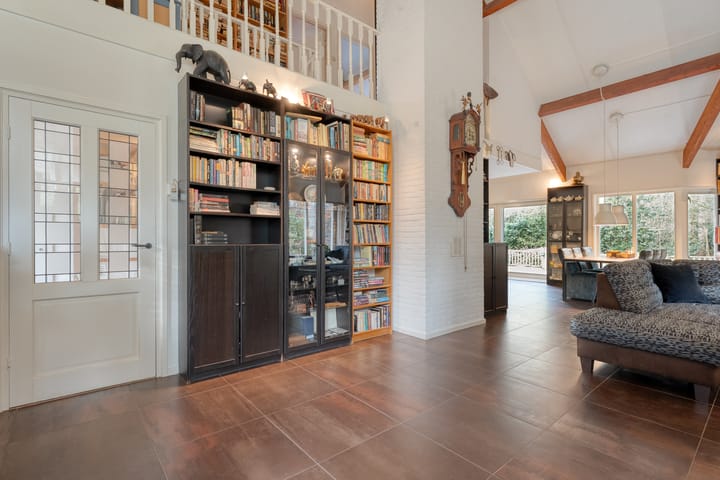 Foto 11 van Titanialaan 5