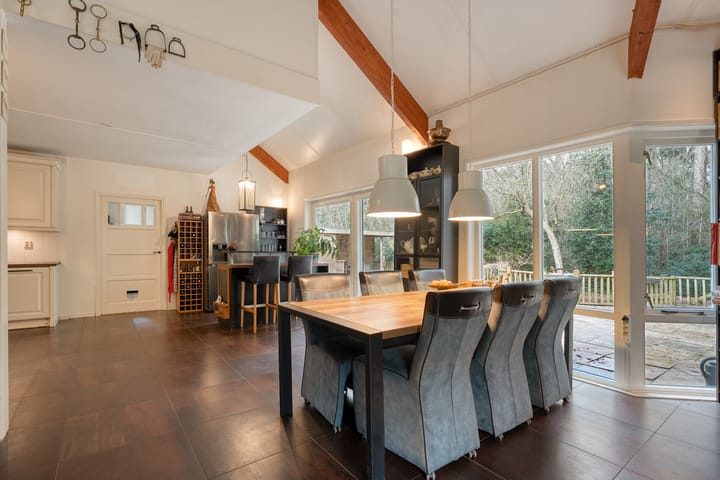 Foto 13 van Titanialaan 5