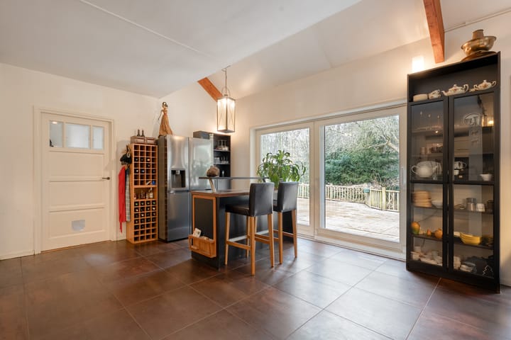 Foto 19 van Titanialaan 5