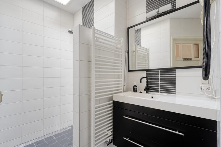 Foto 36 van Titanialaan 5