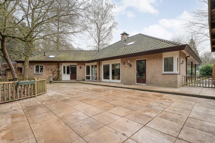 Foto 50 van Titanialaan 5