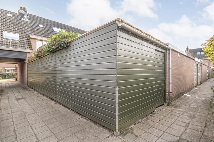 Photo 36 of Loezekamp 21