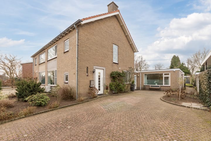 Foto 66 van Spoorlaan 34