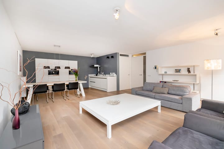 Foto 11 van Rheastraat 14