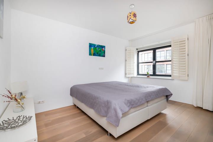 Foto 21 van Rheastraat 14