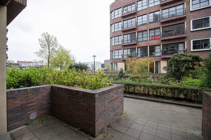 Foto 47 van Rheastraat 14