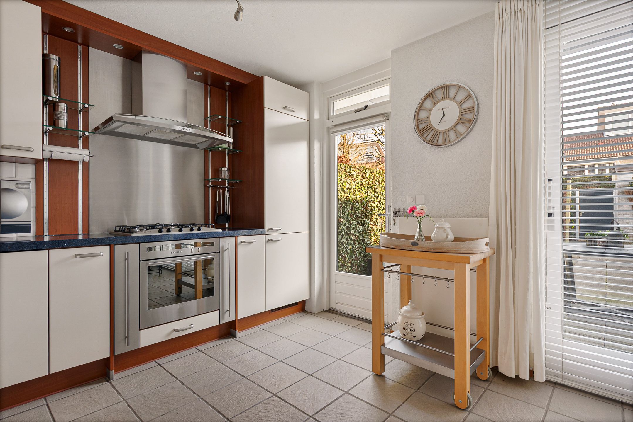 Photo 15 of Venkel 20