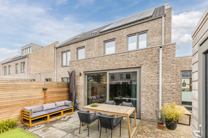 Photo 17 of Muurtje 10