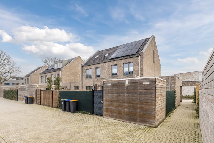 Photo 33 of Muurtje 10