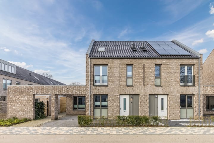 Photo 38 of Muurtje 10