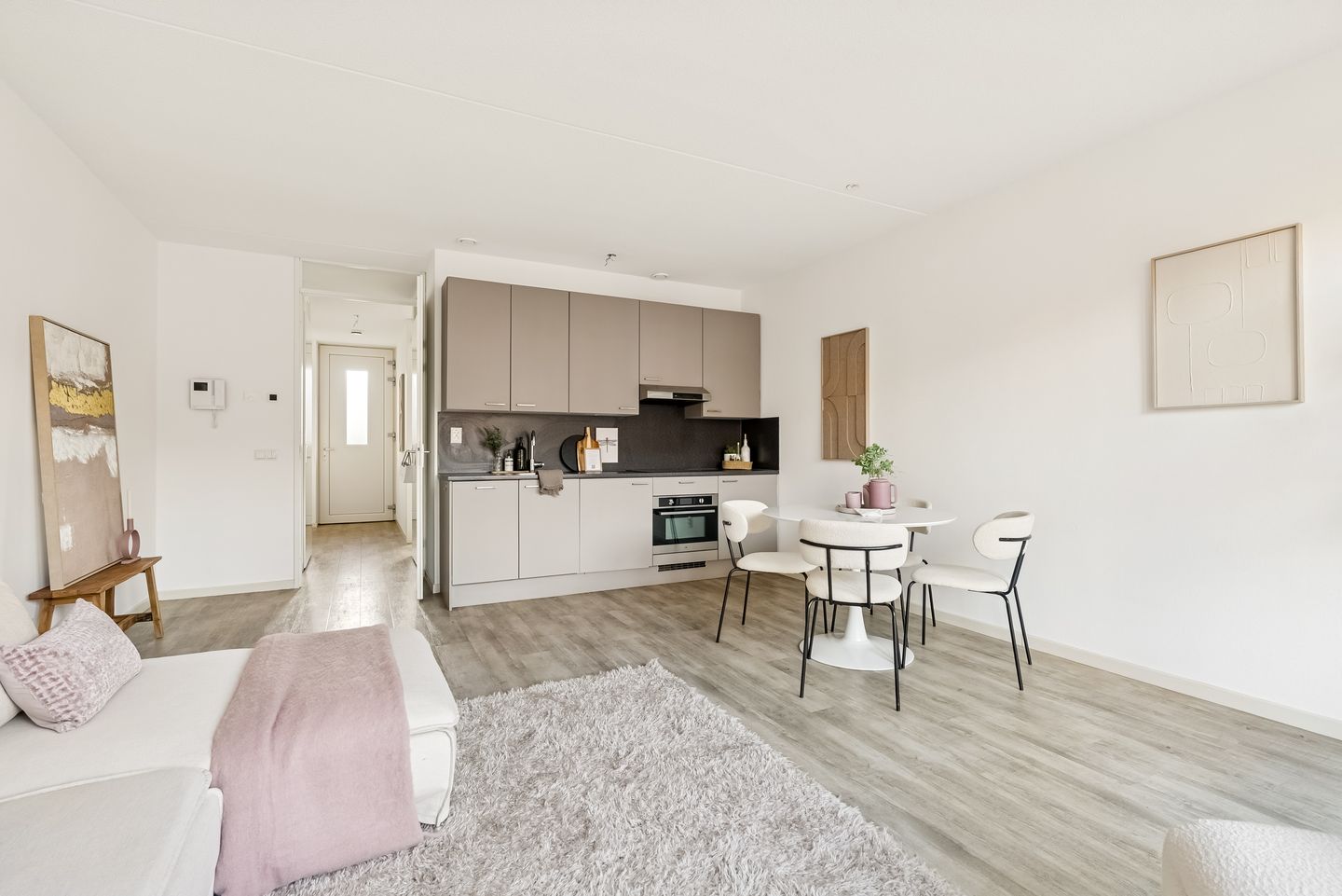 Foto 10 van San Marinostraat 31