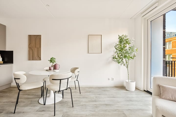 Foto 12 van San Marinostraat 31