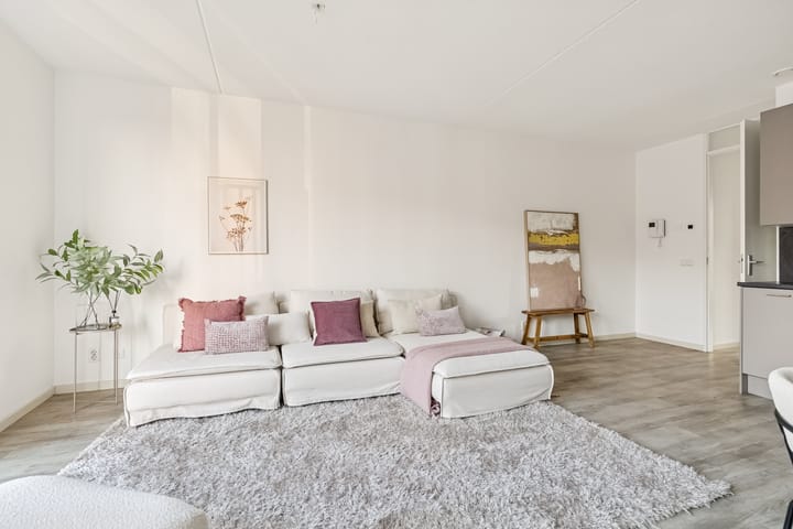 Foto 16 van San Marinostraat 31