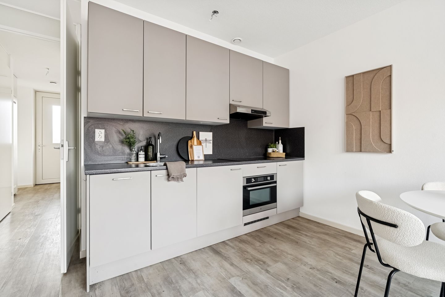 Foto 19 van San Marinostraat 31