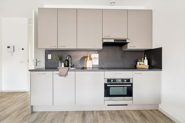 Foto 20 van San Marinostraat 31