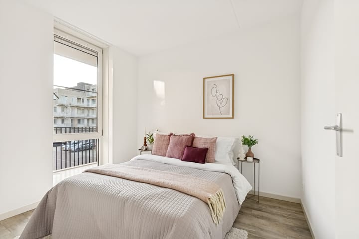 Foto 21 van San Marinostraat 31