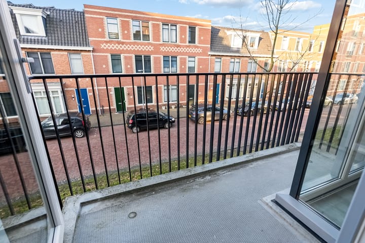 Foto 26 van San Marinostraat 31