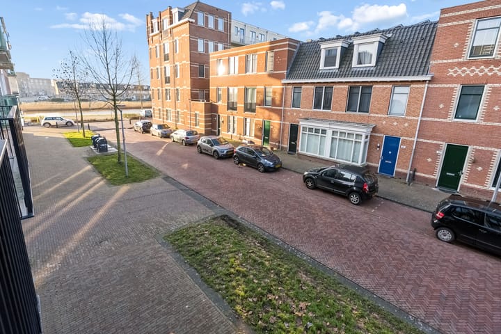 Foto 28 van San Marinostraat 31