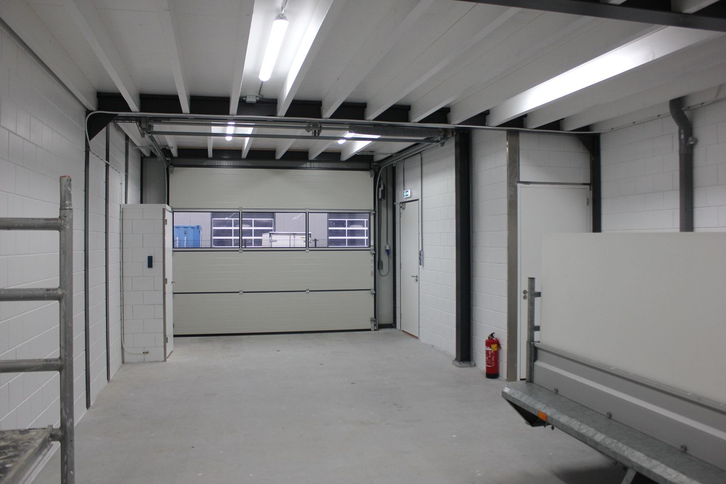 Bekijk foto 3 van Matena 1-K