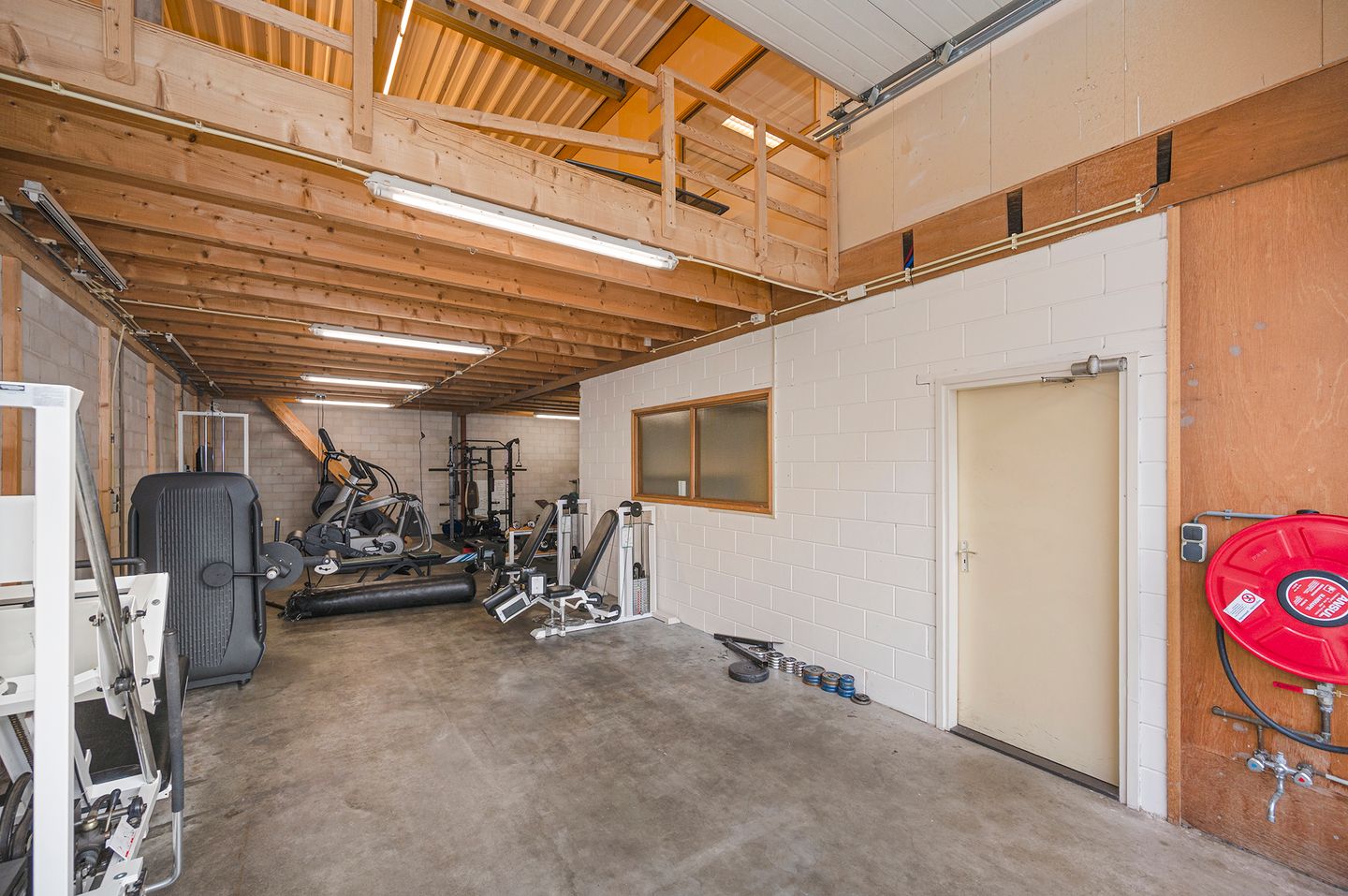 View photo 3 of Curieweg 16