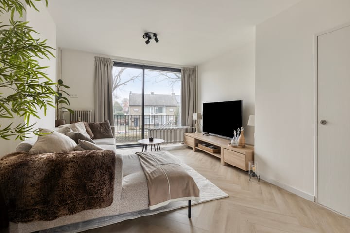 Photo 8 of Waterhoefstraat 19-C