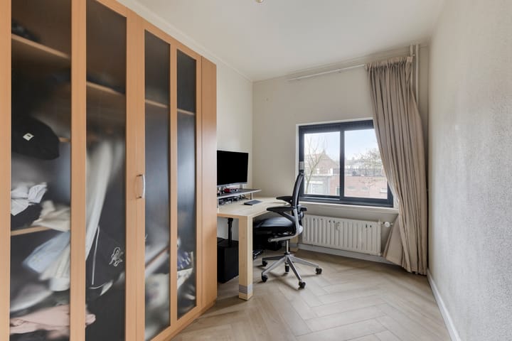 Photo 26 of Waterhoefstraat 19-C