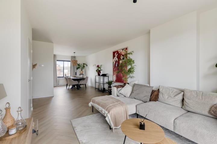 Photo 13 of Waterhoefstraat 19-C