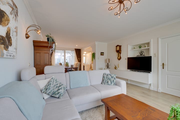 Photo 3 of Vissersvenplein 15