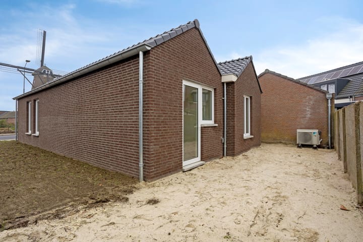 Foto 25 van Burg. Van Houtstraat 53