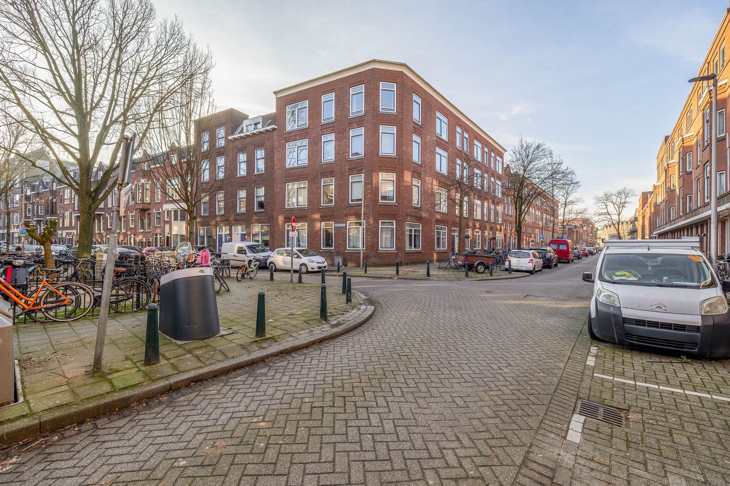 Photo 4 of Essenburgstraat 22-A