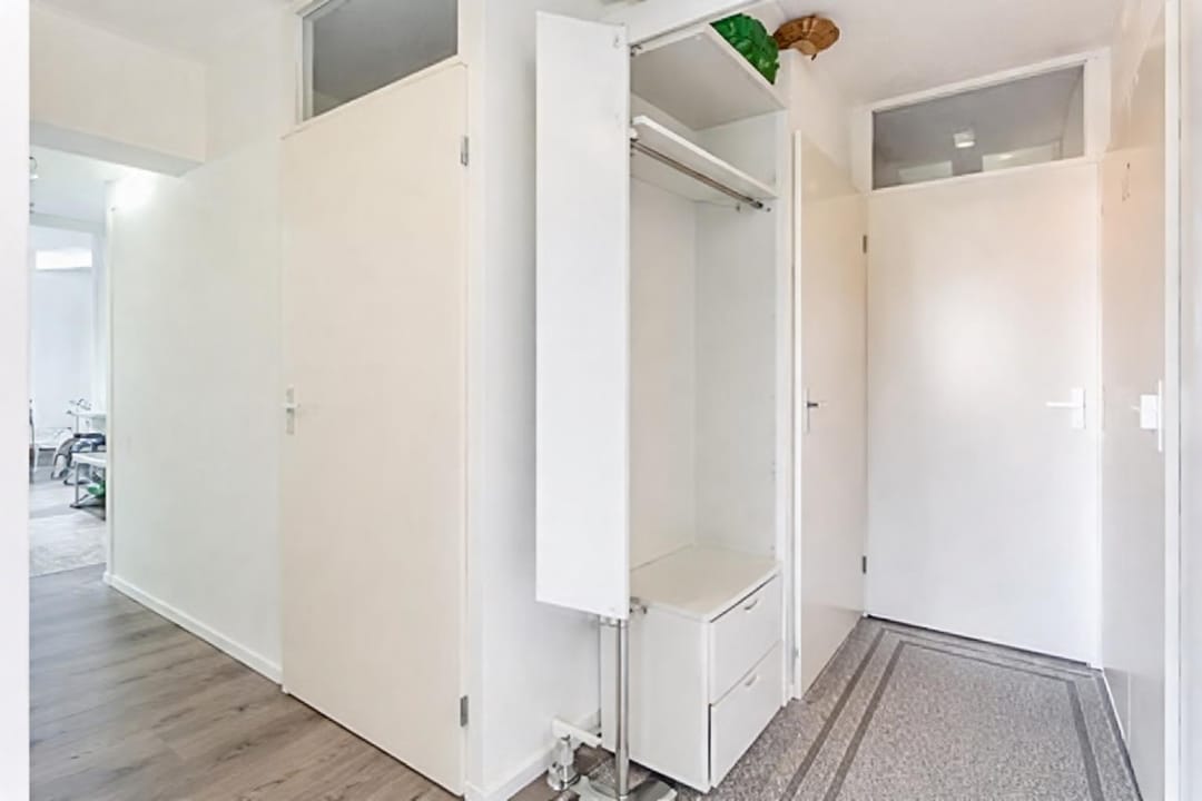 Photo 13 of Essenburgstraat 22-A