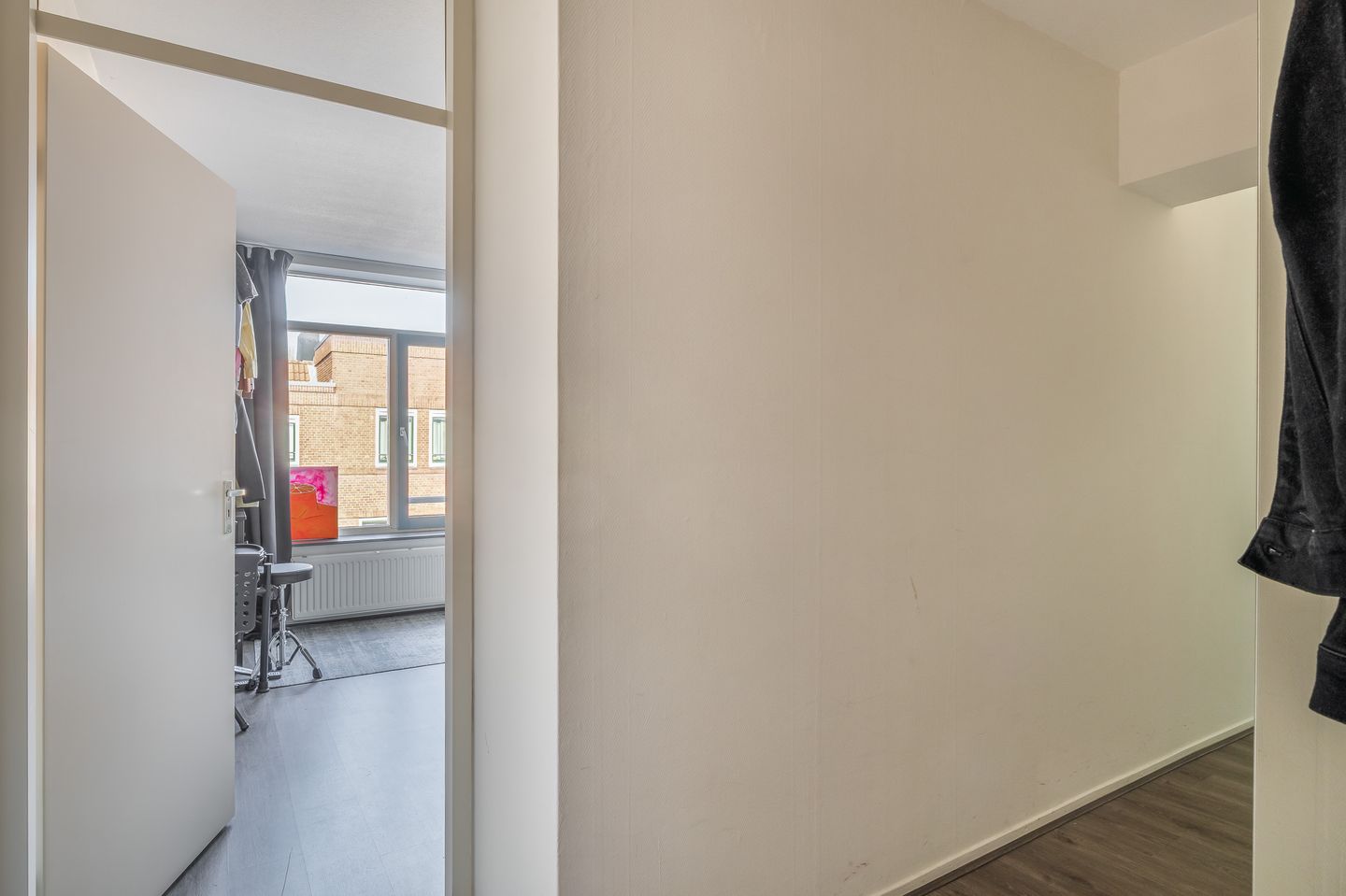 Photo 19 of Essenburgstraat 22-A