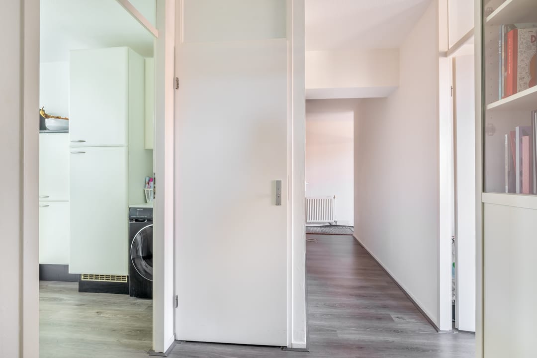 Photo 23 of Essenburgstraat 22-A