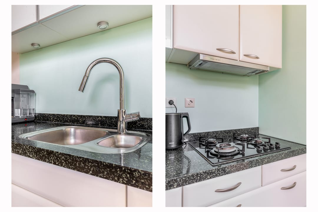 Photo 26 of Essenburgstraat 22-A