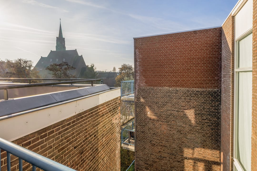 Photo 28 of Essenburgstraat 22-A